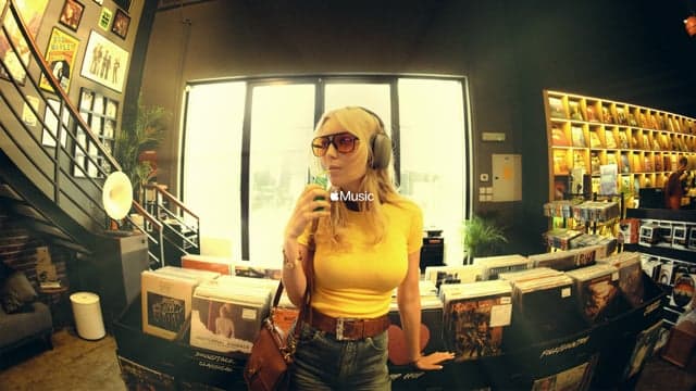 Apple Music (Spec) directed by Gregory Köfer